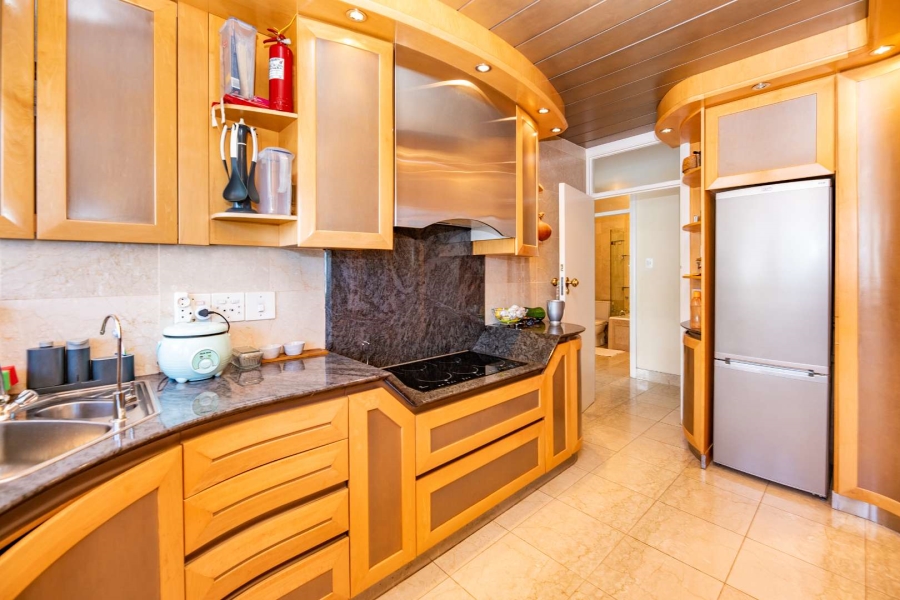 To Let 2 Bedroom Property for Rent in Three Anchor Bay Western Cape